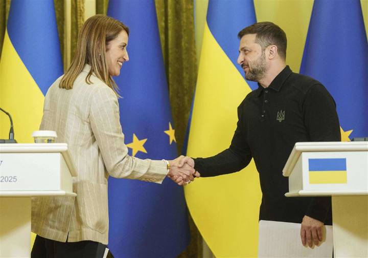 Ukraine expects $3.5 billion fund for U.S. weapons to sustain fight against Russia, Zelenskyy says