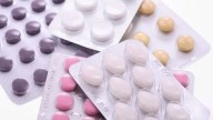 Clausuran un laboratorio que producía ibuprofeno, paracetamol y antibióticos