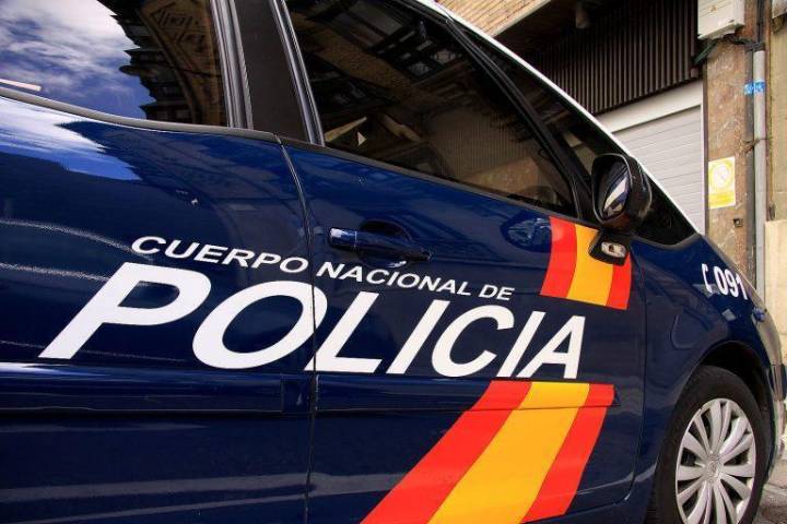 Detenido por aplicar la maniobra del ‘mataleón’ a una mujer para robarle el móvil en San Pablo
