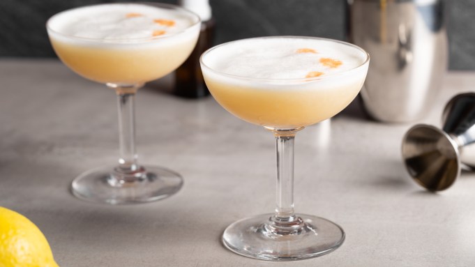Best Douglas Fairbanks Recipe: How to Make a Rye Whiske