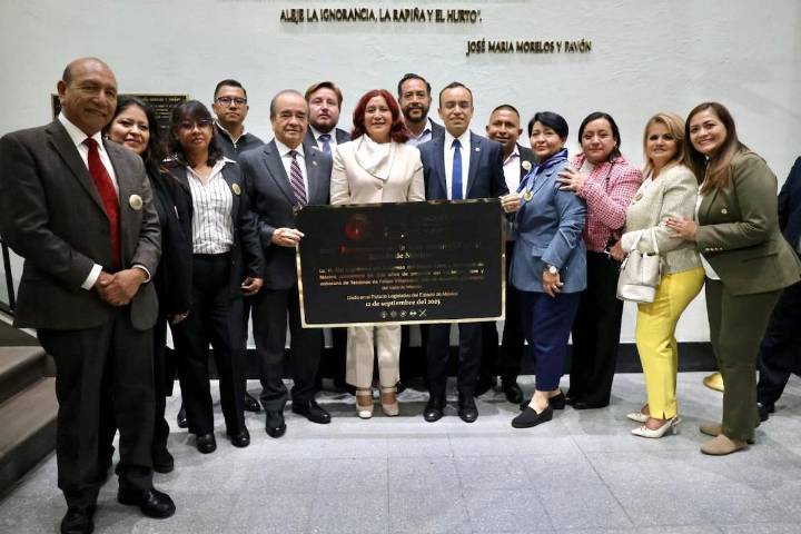 Congreso mexiquense entrega a Tecámac Placa Conmemorativa por 200 de la Creación del Municipio 