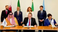 Saudi, Qatar pledge USD 89M to back Syria’s public sector