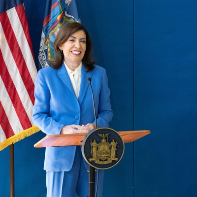 Despite differences, Hochul backs Mamdani for mayor