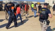 Confirman 23 mexicanos detenidos en redada de Hyundai en Georgia