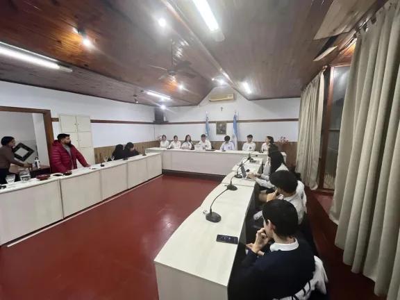 Estudiantina 2025: Hubo debate juvenil en el Concejo Deliberante de Virasoro