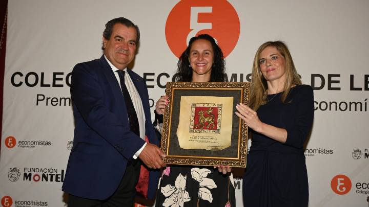 La bióloga Pilar de la Puente recibe el XI Premio Leonés en el Extranjero