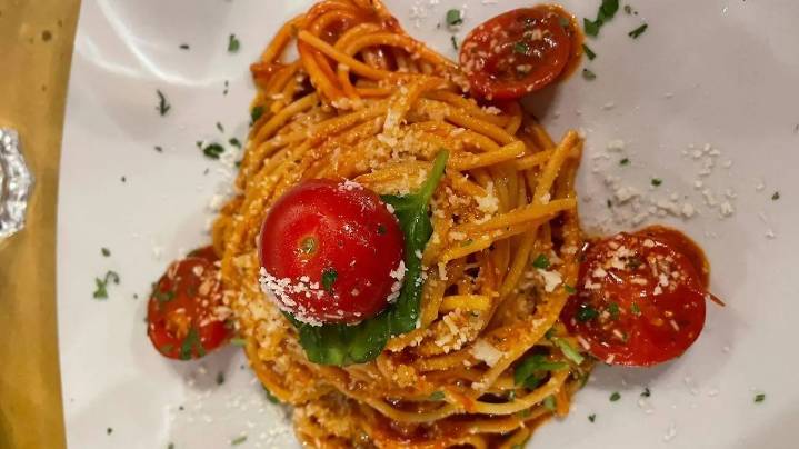 Prepara la pasta favorita de Giorgio Armani: Spaghetti pomodoro