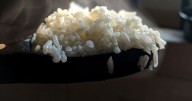 El secreto de chefs para darle más sabor al arroz sin usar consomé