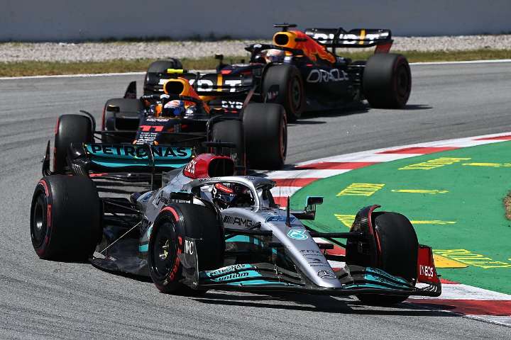 Russell: Spanish F1 GP "a survival race" for Mercedes