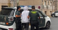 Investigado por el robo de 24.000 euros y joyas al padre de su novia en Carballiño