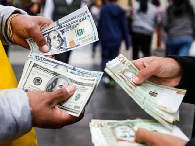 El dólar sigue cayendo: En los próximos días podría llegar a S/3,45