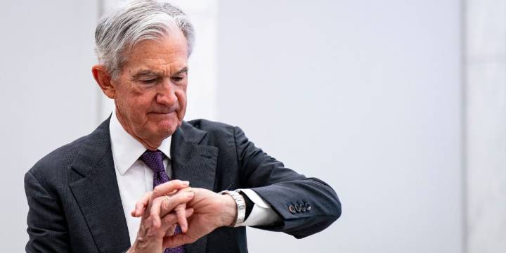 The Federal Reserve is about to have an extremely awkward meeting