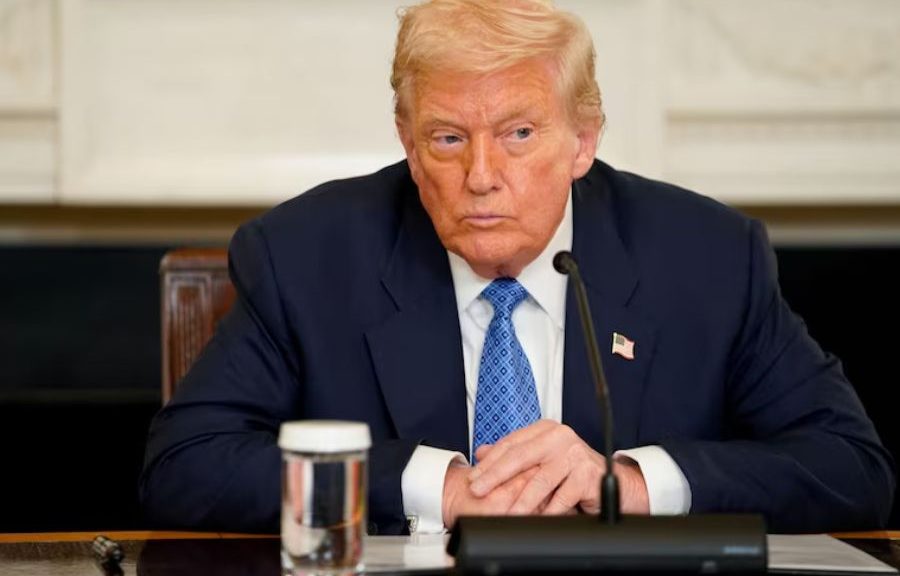 Trump califica de posible “error” incursión de drones rusos en Polonia
