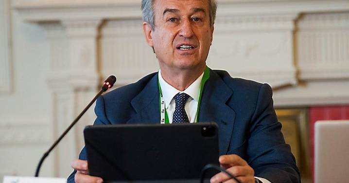González-Bueno insiste en que la oferta del BBVA es "mala" pese a la mejora del precio