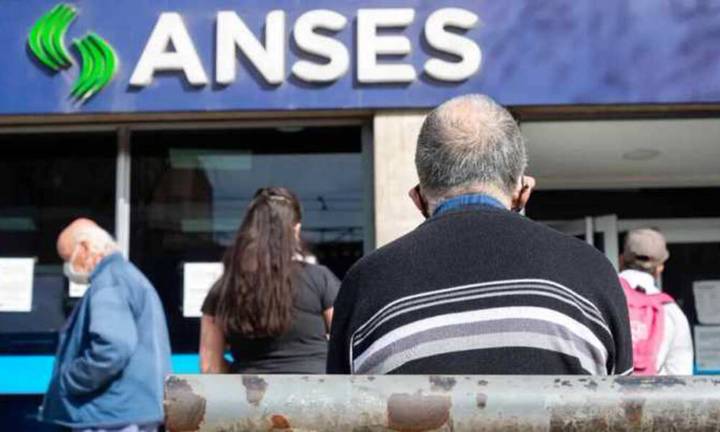 De cuánto serán las jubilaciones en octubre 2025 tras el ajuste por inflación