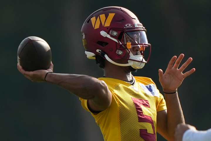 Jayden Daniels and the Commanders open a season of big expectations against the Giants