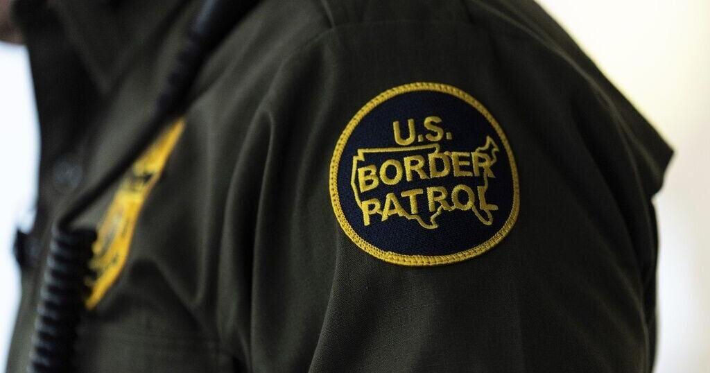 ‘We are not backing down’: Feds ramp up immigration raids in Chicago area