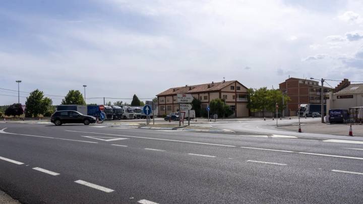 Herido grave un de 32 años en Monreal del Campo al salirse de la vía y volcar su coche