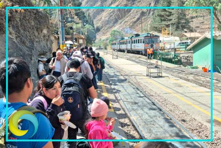 Al menos 17 heridos y turistas afectados dejan protestas en la vía del tren a Machu Picchu