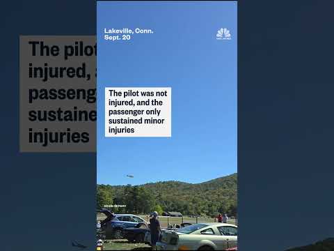 Small plane makes emergency landing in Connecticut