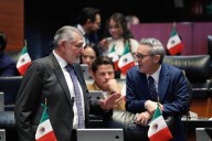 Anuncian morenistas conversatorios en Senado para reforma sobre amparo; Adán Augusto los cancela