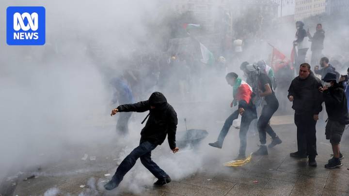 Italian police use tear gas against pro-Palestinian protesters demanding end to war in Gaza