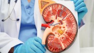 Un hombre que iba a operarse de cáncer acaba con el riñón sano extirpado por una negligencia