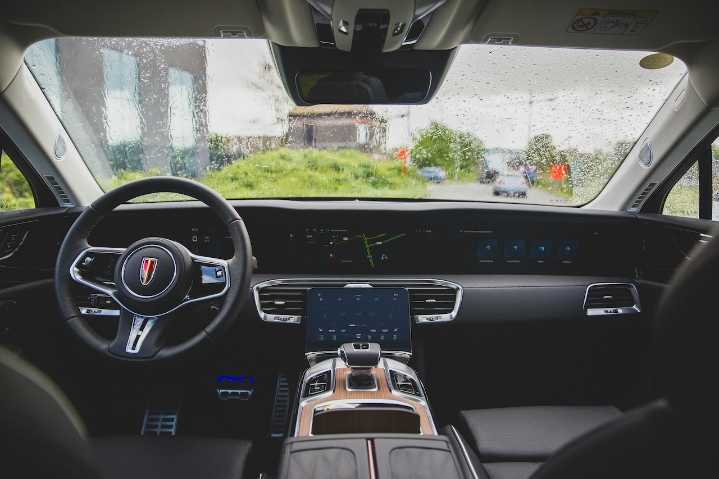 Lo que debes saber de los autos chinos de lujo Hongqi en México