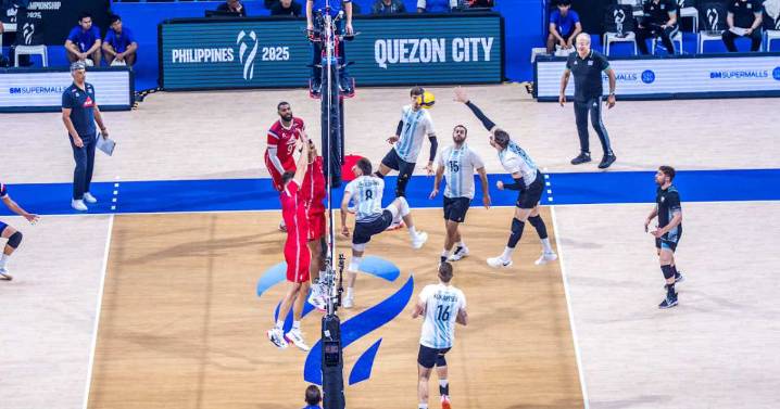 El gesto del técnico de Francia que frenó la celebración de Argentina en el Mundial de Vóley