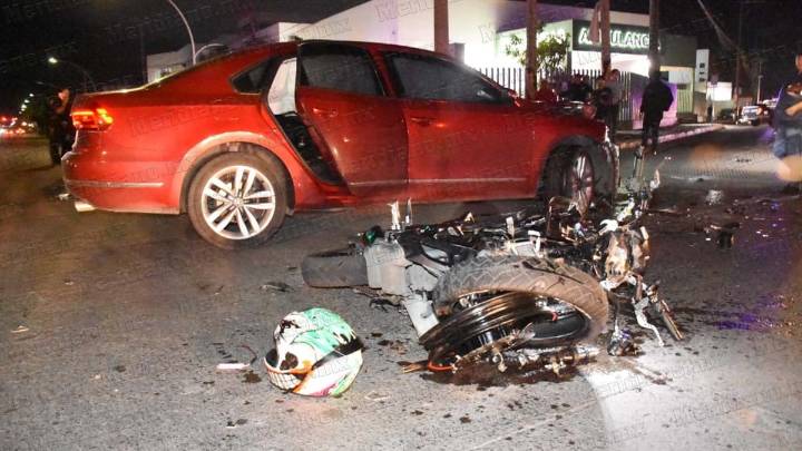 Jovencito grave tras brutal accidente en la avenida Aguamilpa