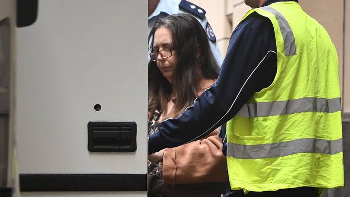 El caso del banquete letal en Australia: setas para matar a su familia, cadena perpetua y aislamiento