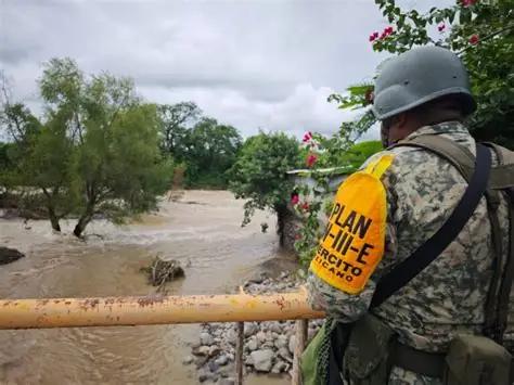 Vigilan ríos ante las fuertes lluvias