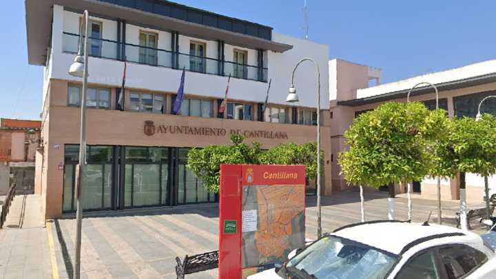 Nuevo intento de crimen machista en Sevilla: una mujer es apuñalada en el cuello por su expareja, que huye del lugar