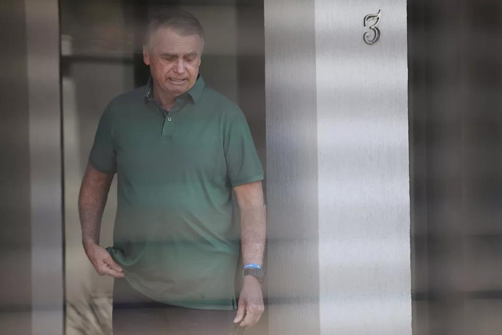 Mayoría de Tribunal Supremo de Brasil vota para condenar a Bolsonaro por intento de golpe