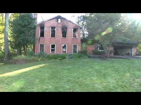 RESIDENTS ESCAPE HOUSE FIRE IN HERNDON