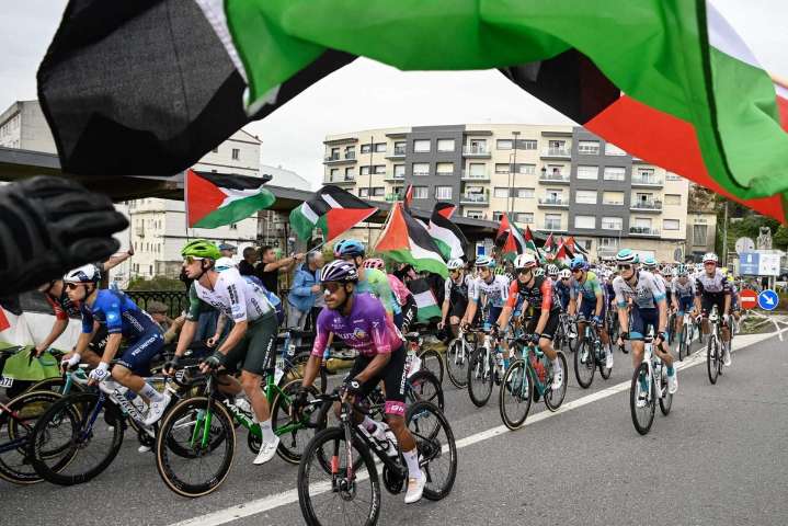 Vuelta a Espana stage cut short for second time due to pro