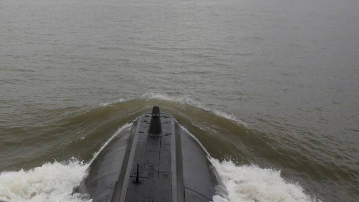 Por error, la armada colombiana le disparó a la embarcación de una alcaldesa local de Nariño dejando un muerto y un herido