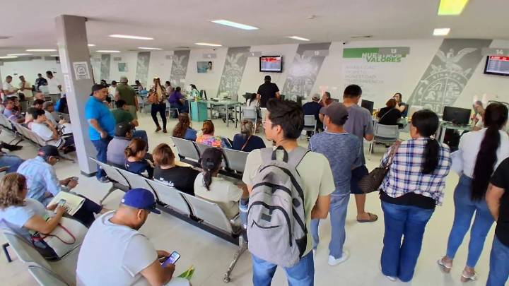 Mazatlecos aprovechan últimos días de descuentos en Recaudación de Rentas