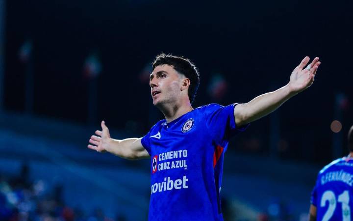 Cruz Azul es líder con gran remontada frente al Juárez