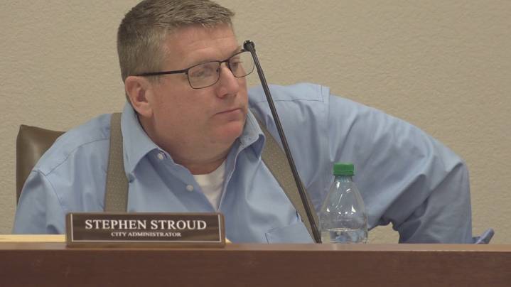 Pinehurst City Council appoints new city administrator, tables police chief disussion