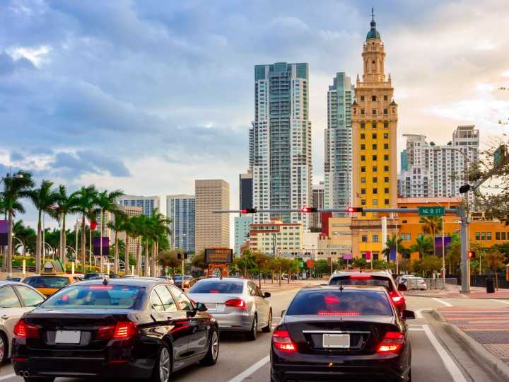 Buenas noticias para estos conductores de Florida: podrían recibir hasta 200 dólares sin hacer nada
