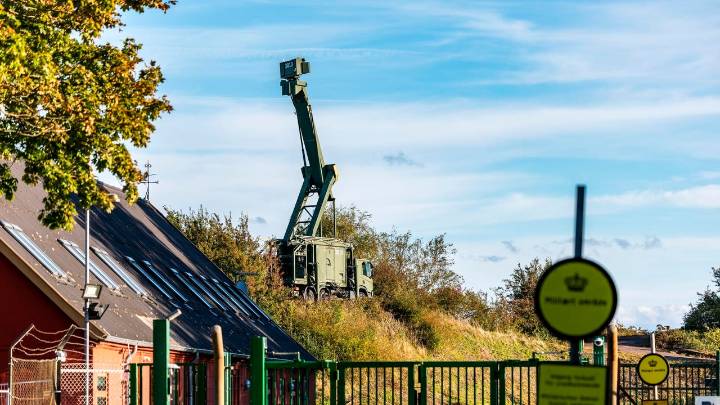 Dinamarca alerta de nuevos avistamientos de drones sobre instalaciones militares