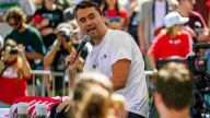 Asesinan en un evento en una universidad de EE.UU. a Charlie Kirk, comentarista conservador y aliado de Trump