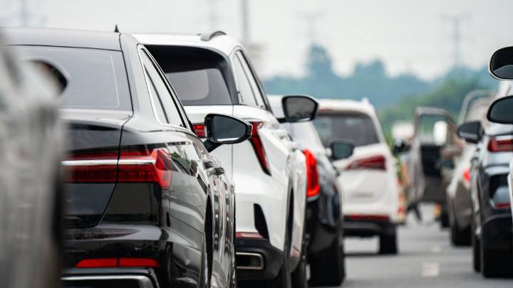 Estudio: miles de autos defectuosos transitan en Virginia