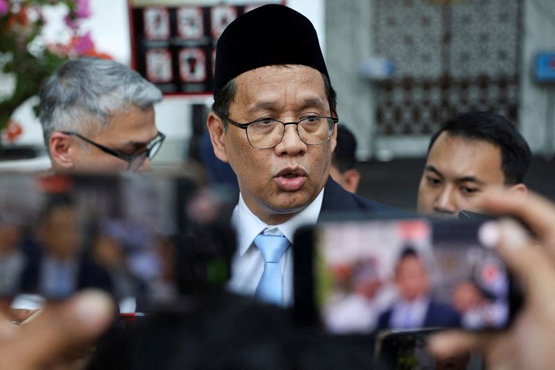 Indonesia finance minister says banks must use government funds only for lending