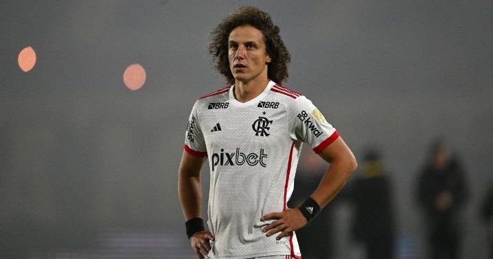 Brasileño David Luiz es denunciado por amenazas a una mujer