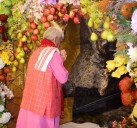 LG Sinha Offers Prayers at Mata Vaishno Devi Shrine Amid Navratri Devotion