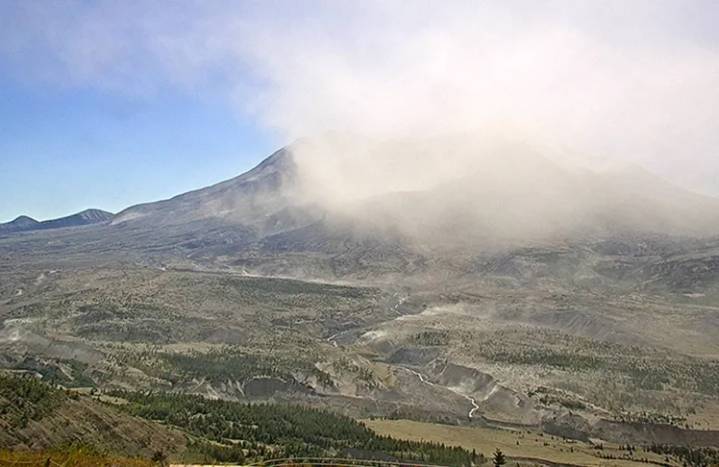 No, Mount St. Helens Isn’t Erupting Again. It’s Just Stirring Up Leftover Ash 45 Years After ‘The Big One’