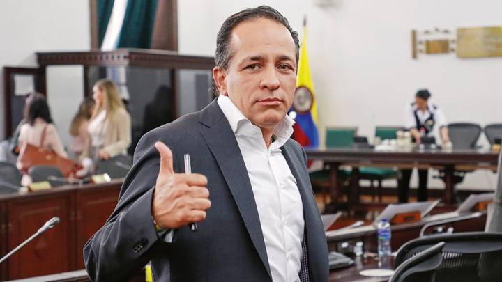 Alexander López Maya podría volver al Senado tras un fallo a su favor de la Corte Constitucional