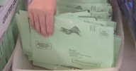 Washington Secretary of State Steve Hobbs highlights voter registration